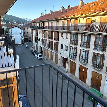 Apartamento Recien Reformado En เอซกาไรย์ ภายนอก รูปภาพ